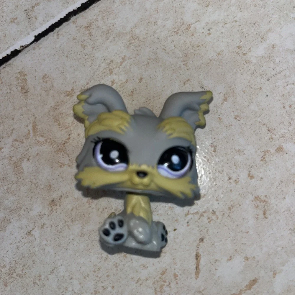 Littlest Pet Shop LPS #883 YORKSHIRE Yorkie Dog Puppy‎ Purple Eyes 2007